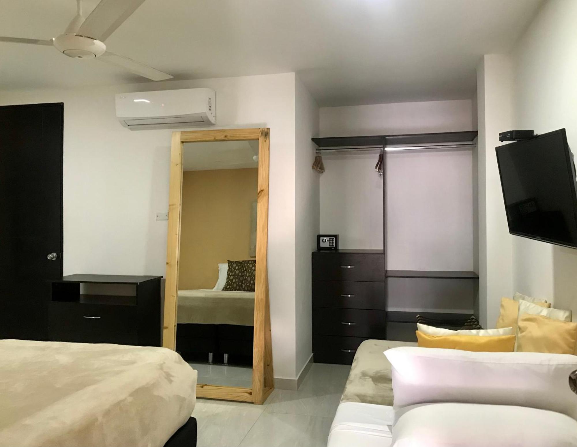 Makena La Boquilla Beach Hostel Картахена Номер фото